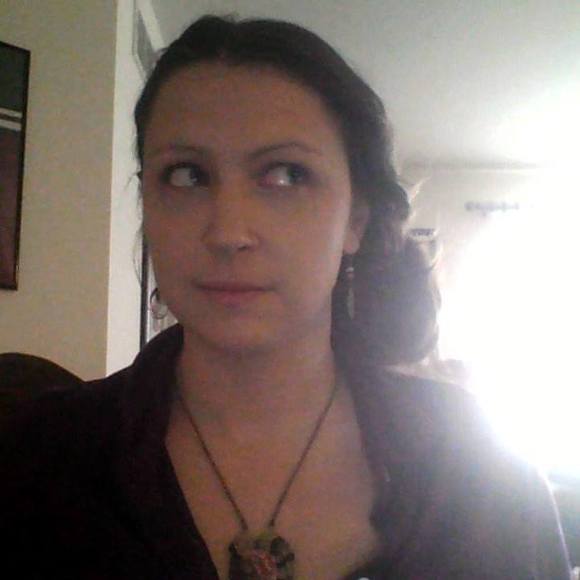 Meet your Posher, Danielle - Picture 1 of 1